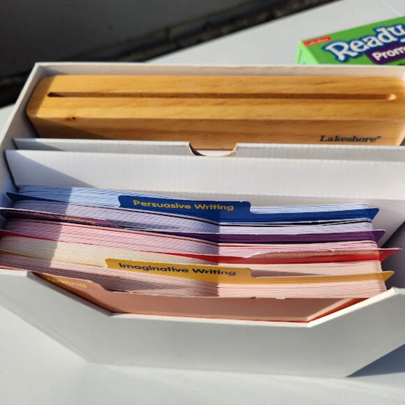 Lakeshore Ready to Write! Prompt Box Grade 4-6 AA569 Writing Prompts School Supp - Picture 3 of 14